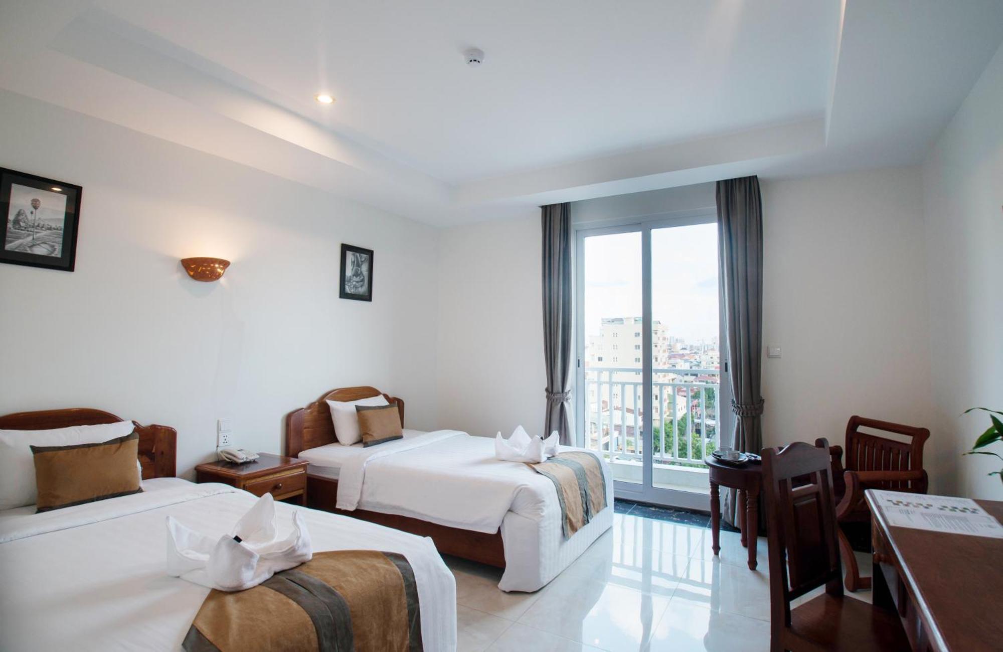 Superior Twin Room City View