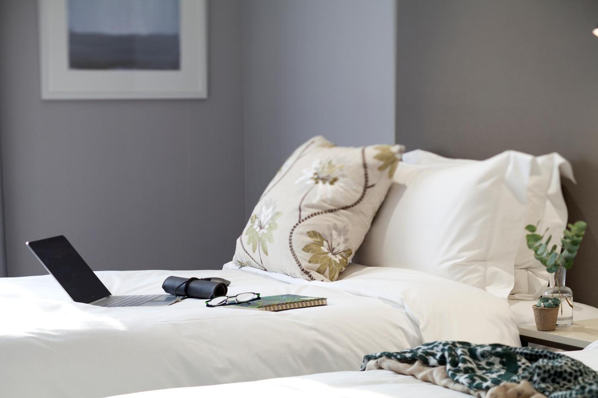 Deluxe Twin Room No