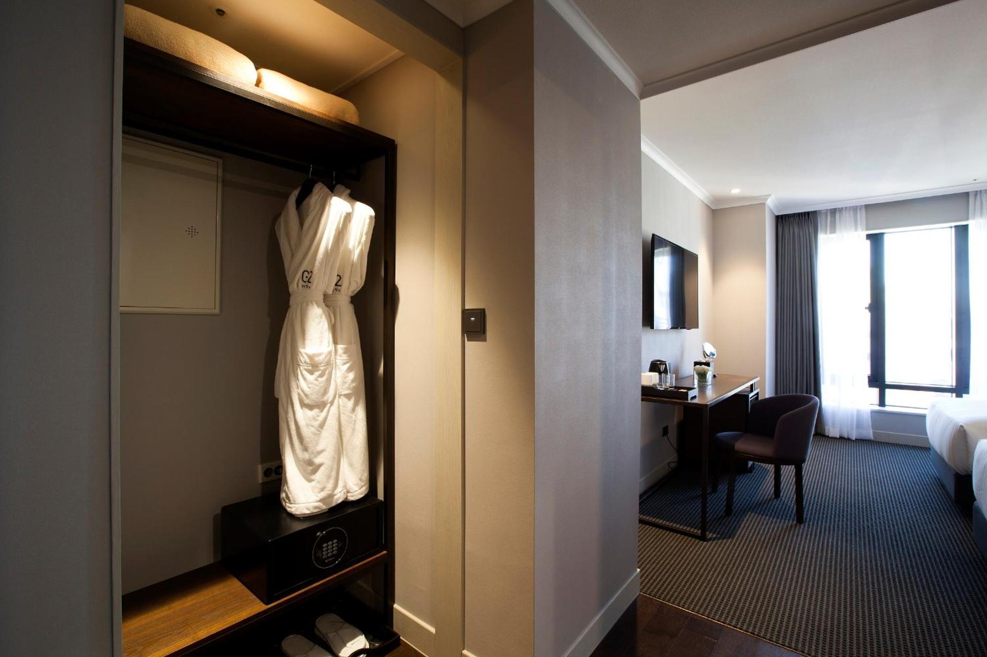 Twin Room No