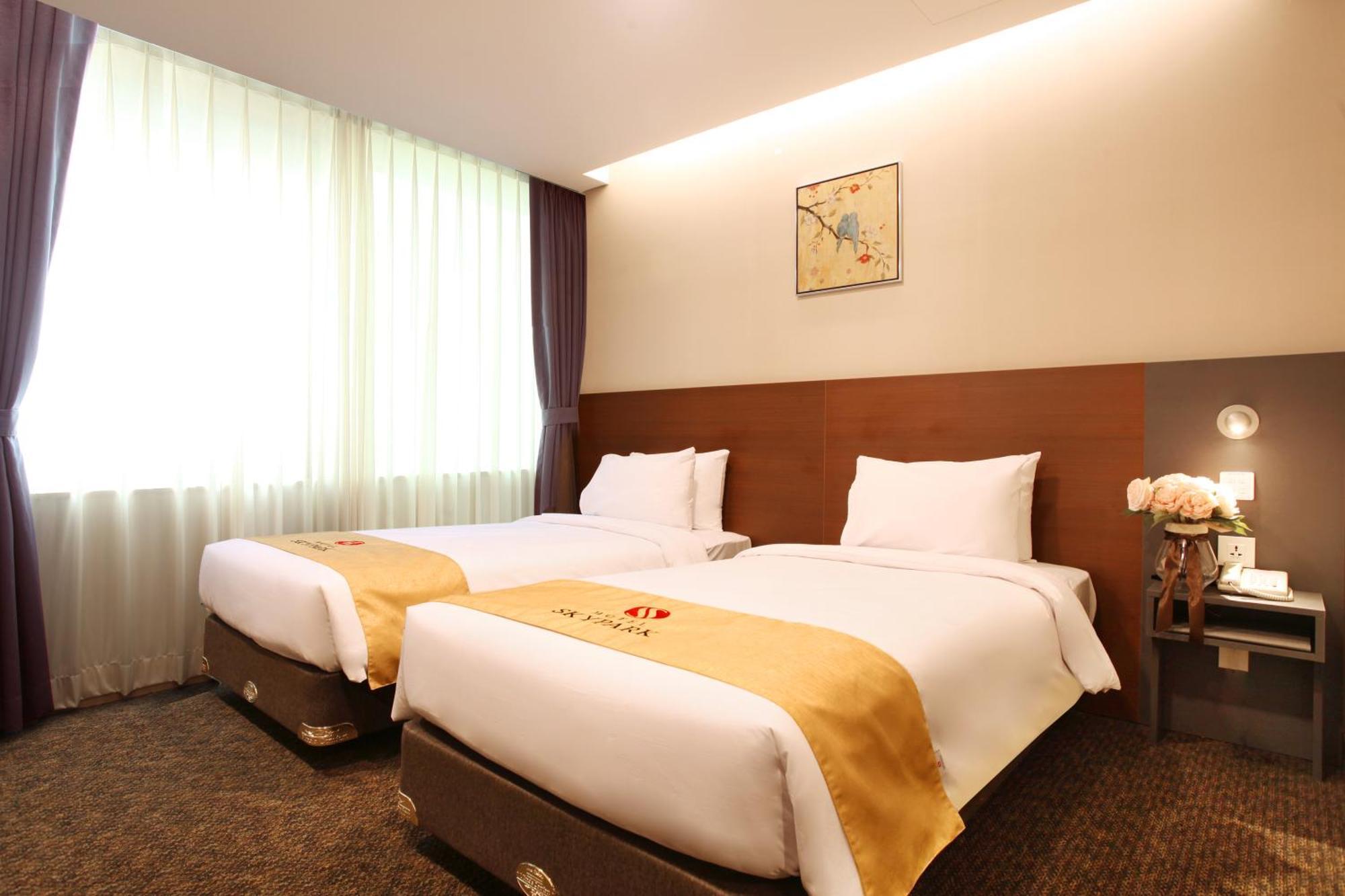 Standard Twin Room
