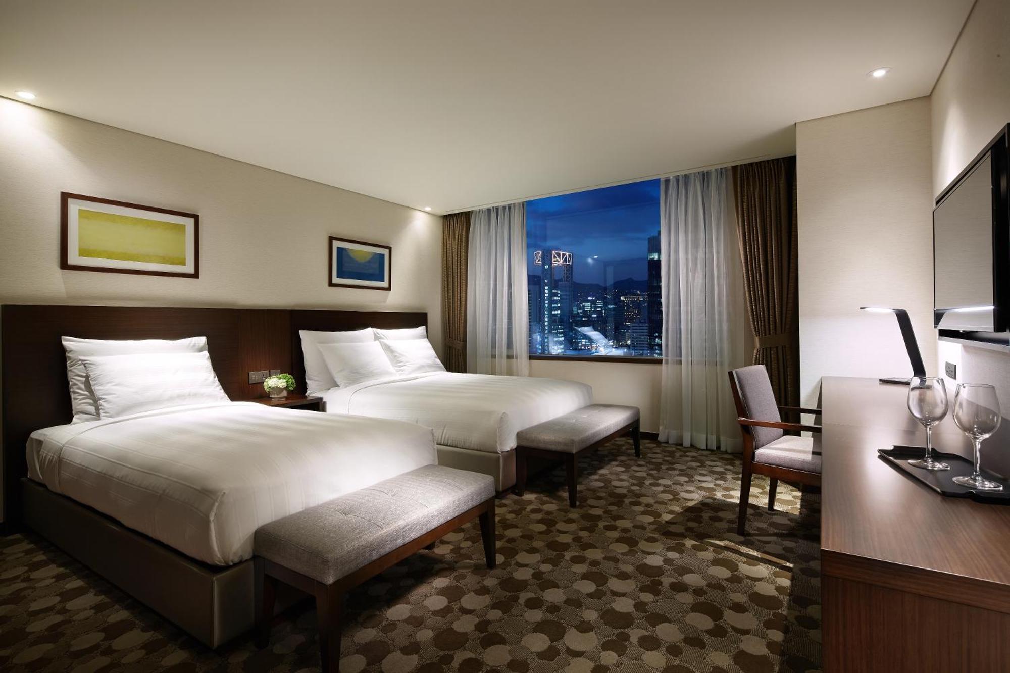 Deluxe Family Twin Room