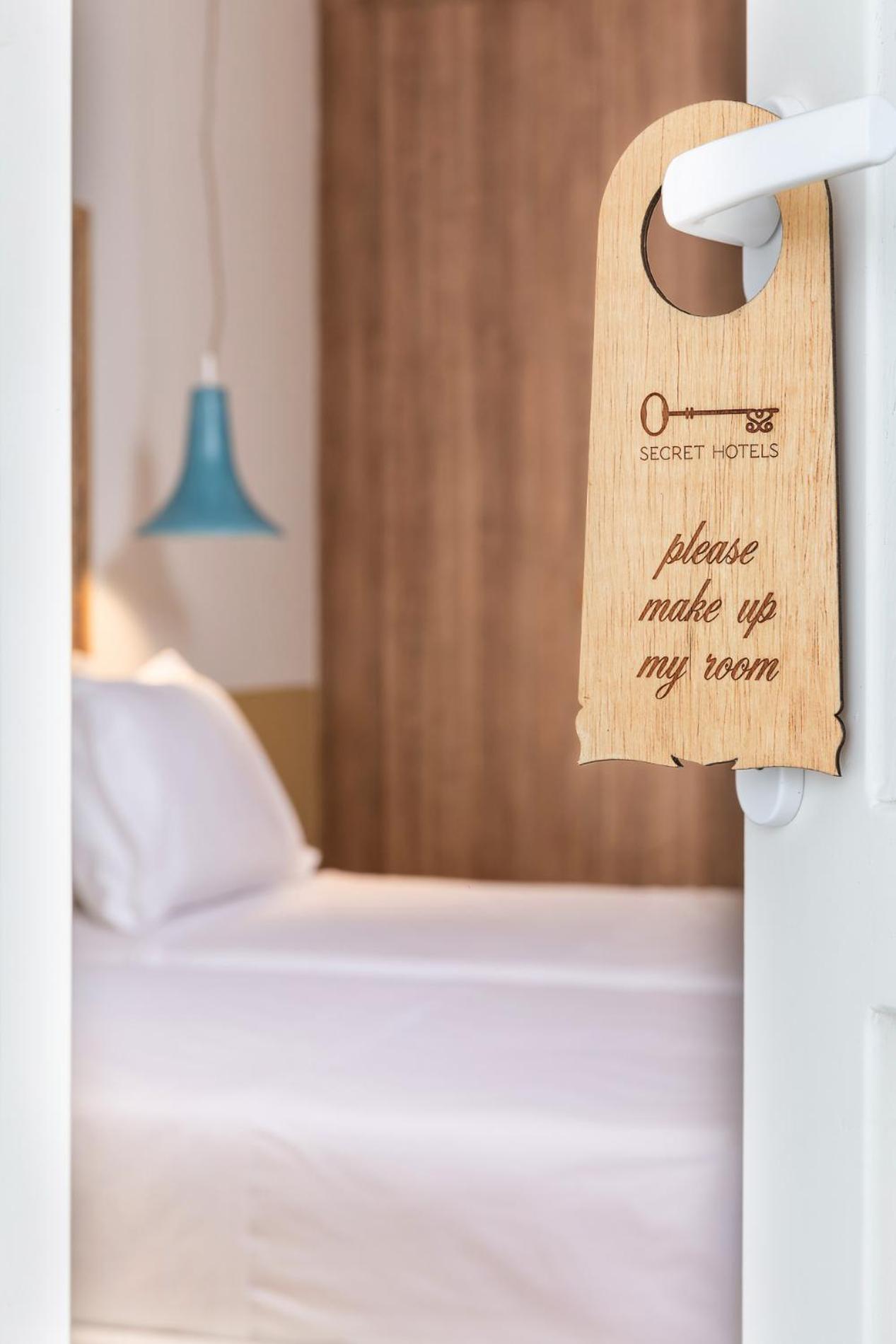 Pool Front Sea View Room
