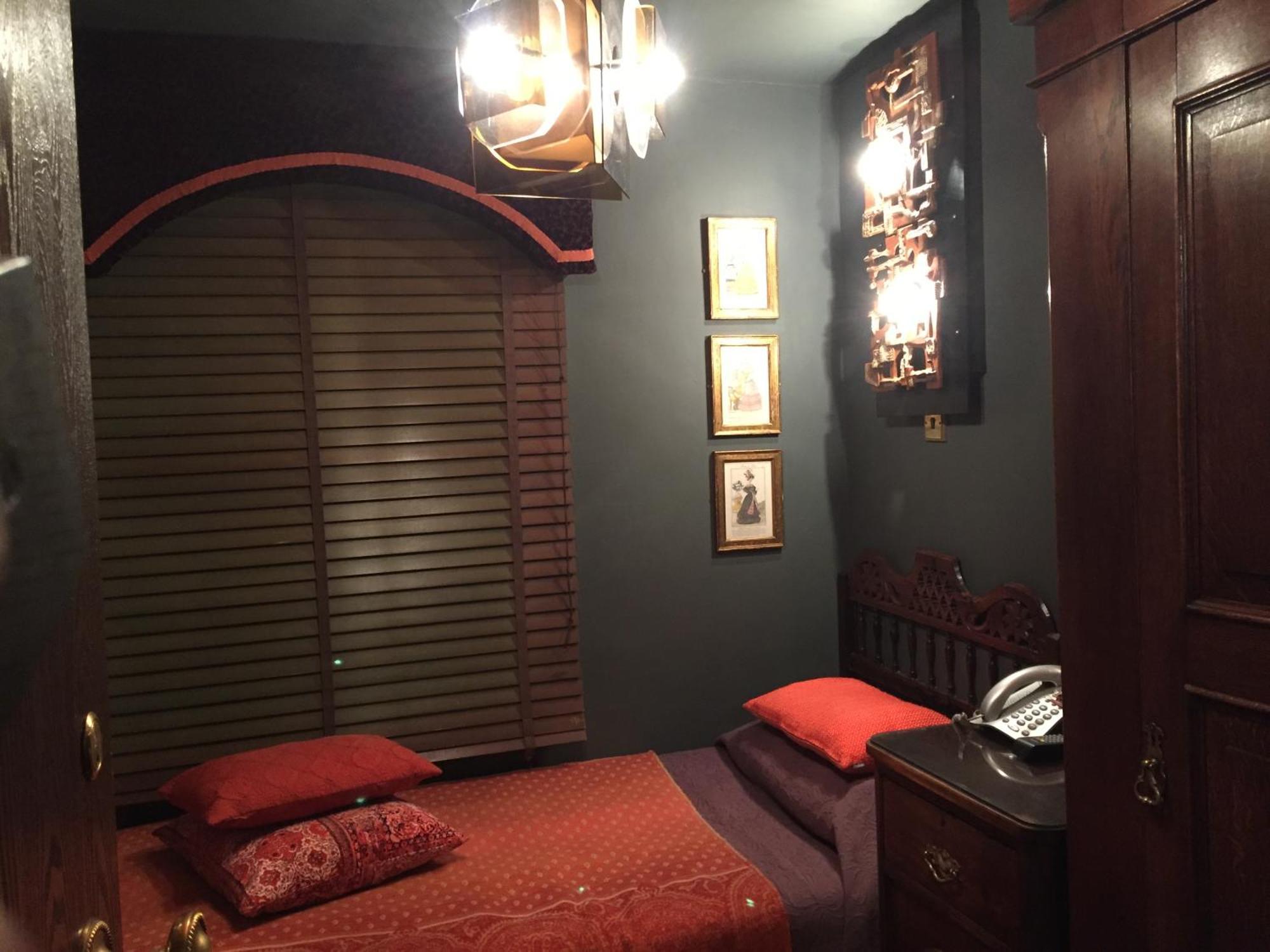 Single Room