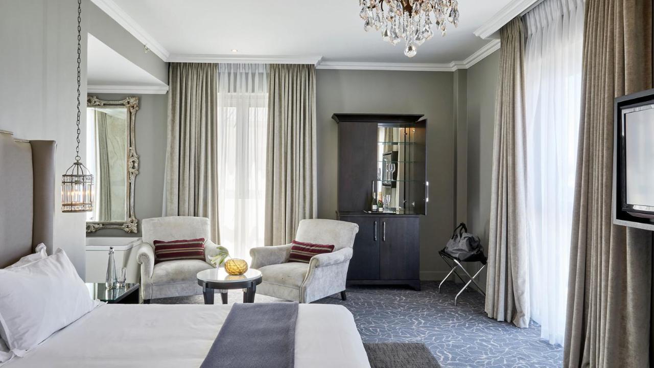 Junior Suite Mountain View