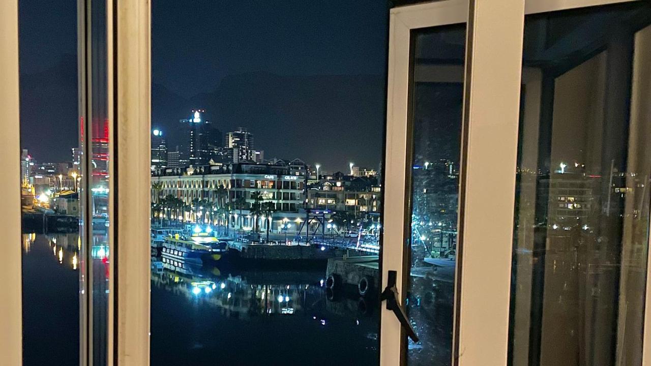 Superior Double Room Mountain Harbour View