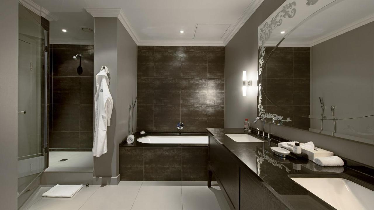 Premium Double or Twin Room Mountain View