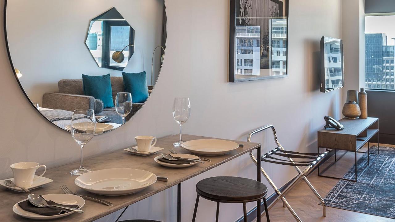 Deluxe Studio Apartment Mountain View