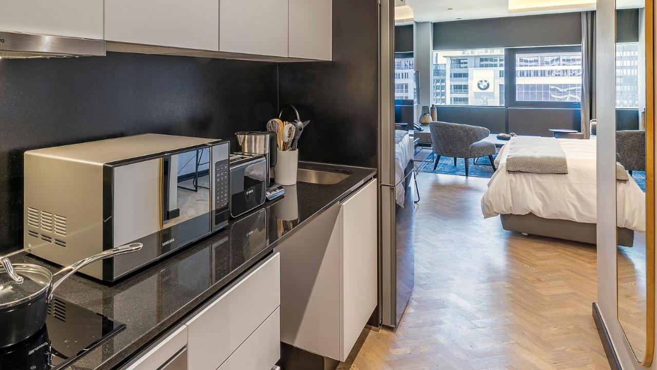 Deluxe Studio Apartment Mountain View