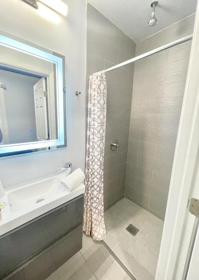 Single Room Private Bathroom
