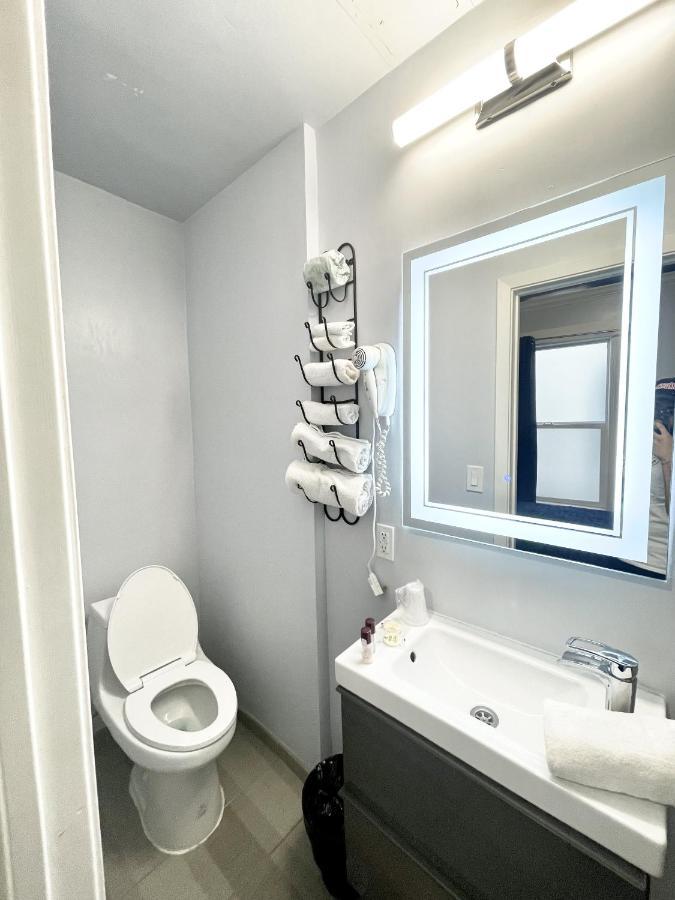 Single Room Private Bathroom
