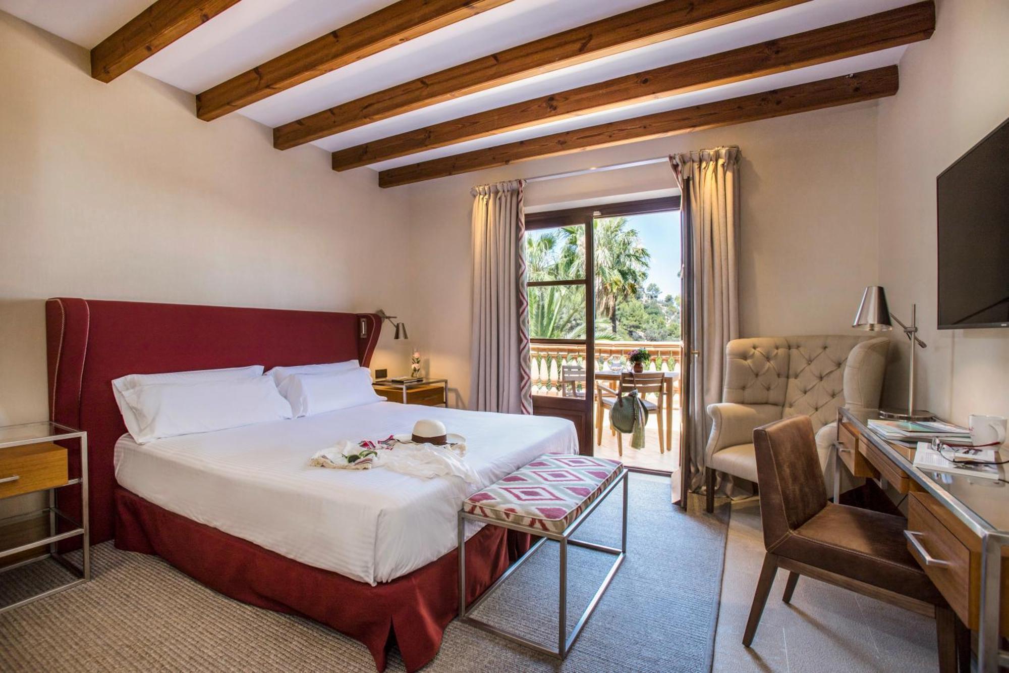 Deluxe Double Room with Balcony,1226816885:JPEG