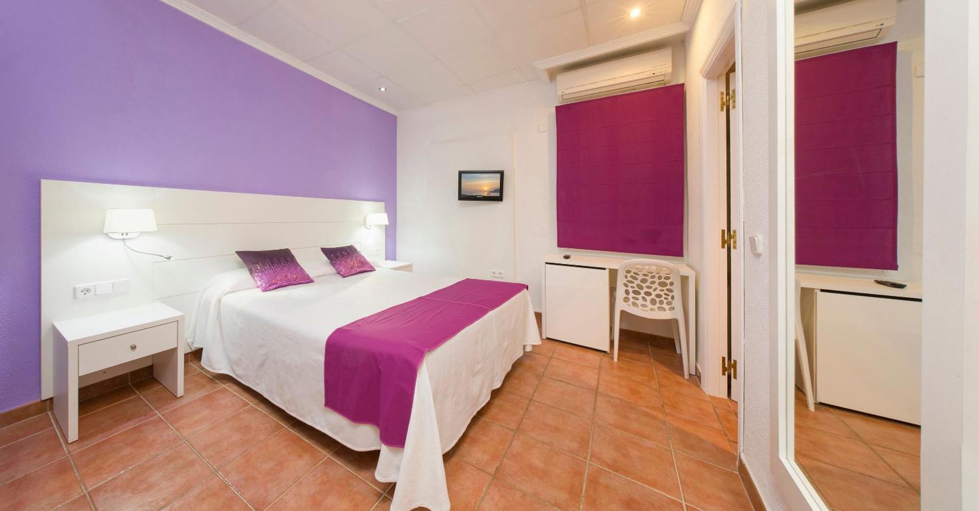 Queen Room