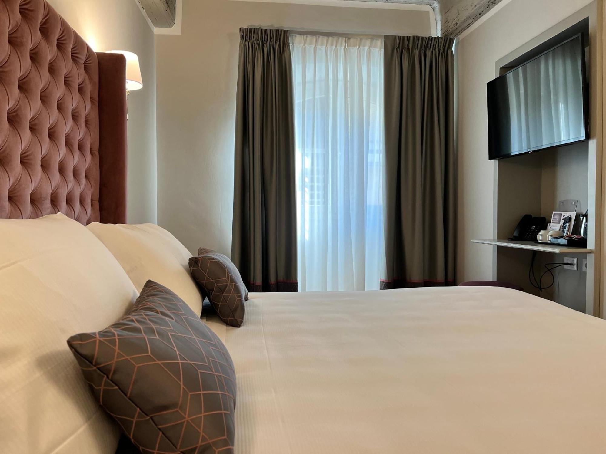 Superior Double or Twin Room City View