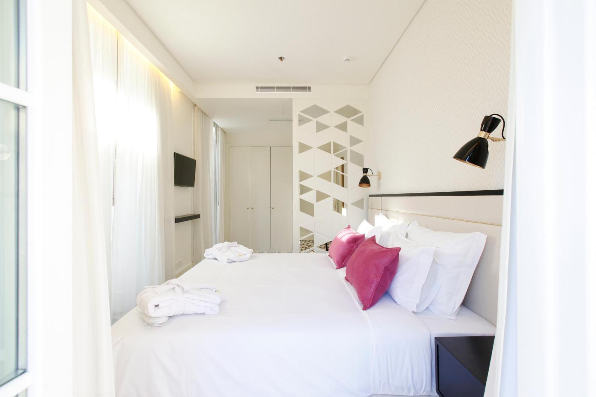 Superior Double Room Street View