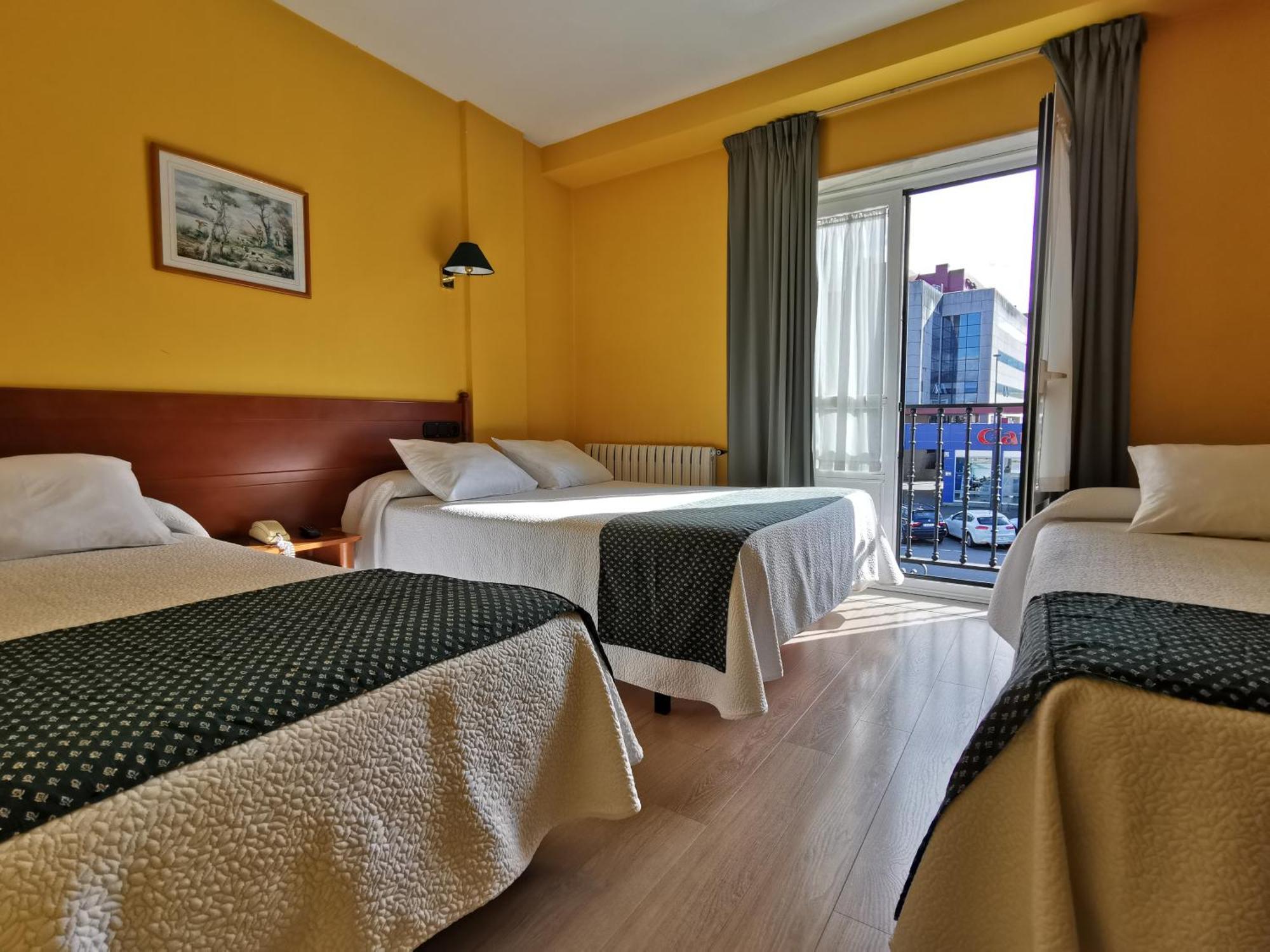 Triple Room