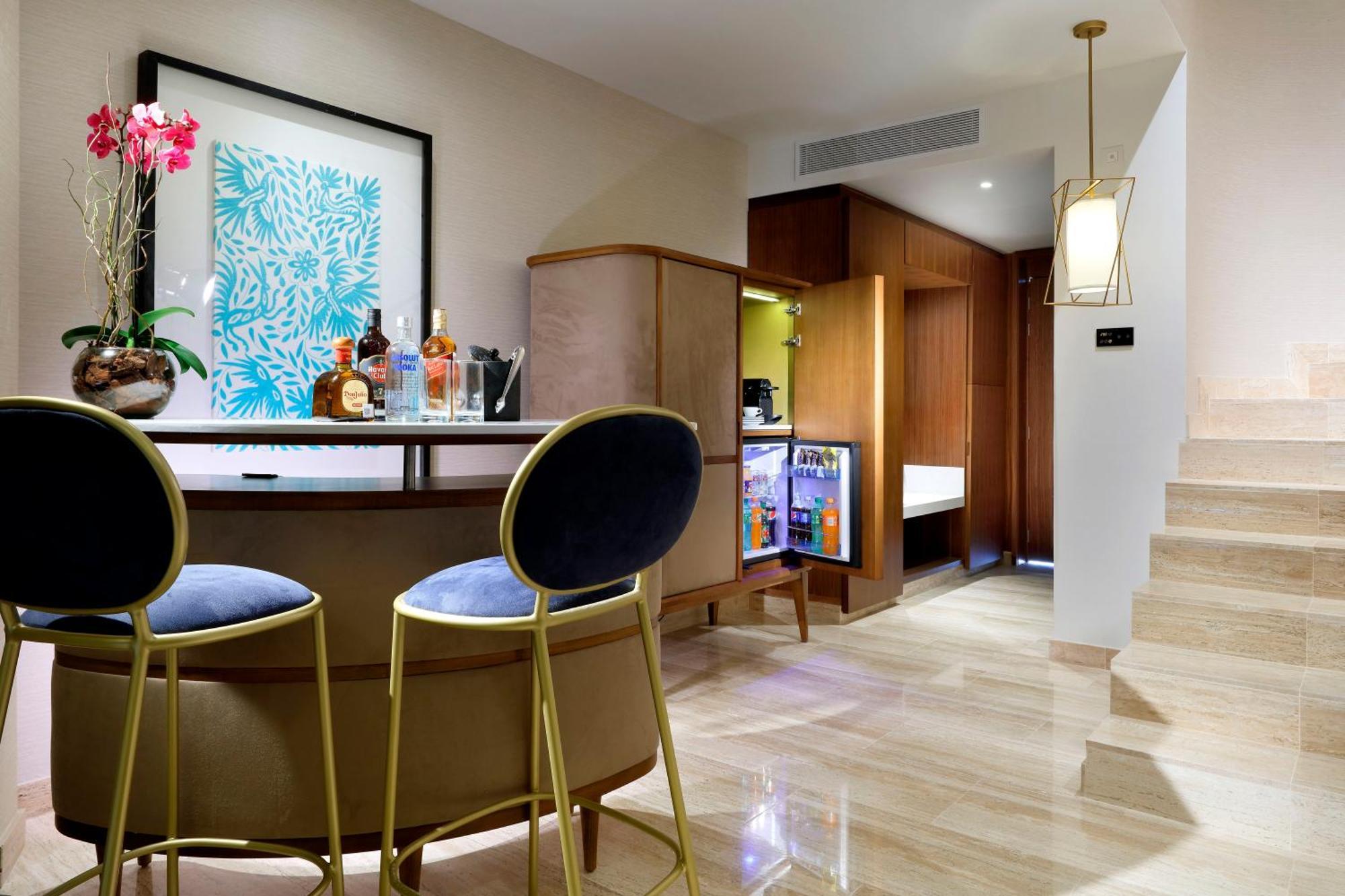 Suíte Loft com Terraço e Banheira de Hidromassagem