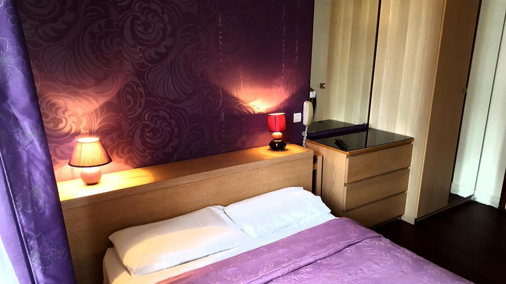 Single Room Private Bathroom