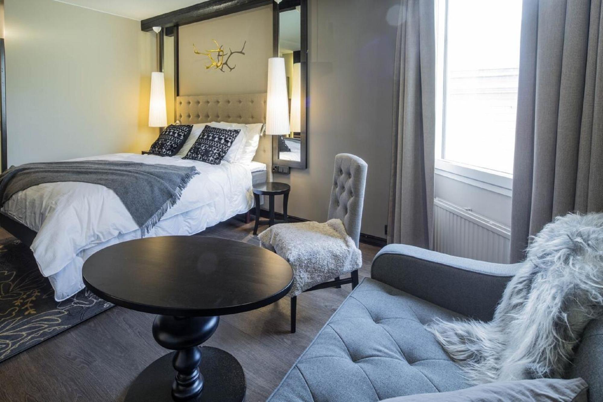 Northern Comfort Twin Room Bath