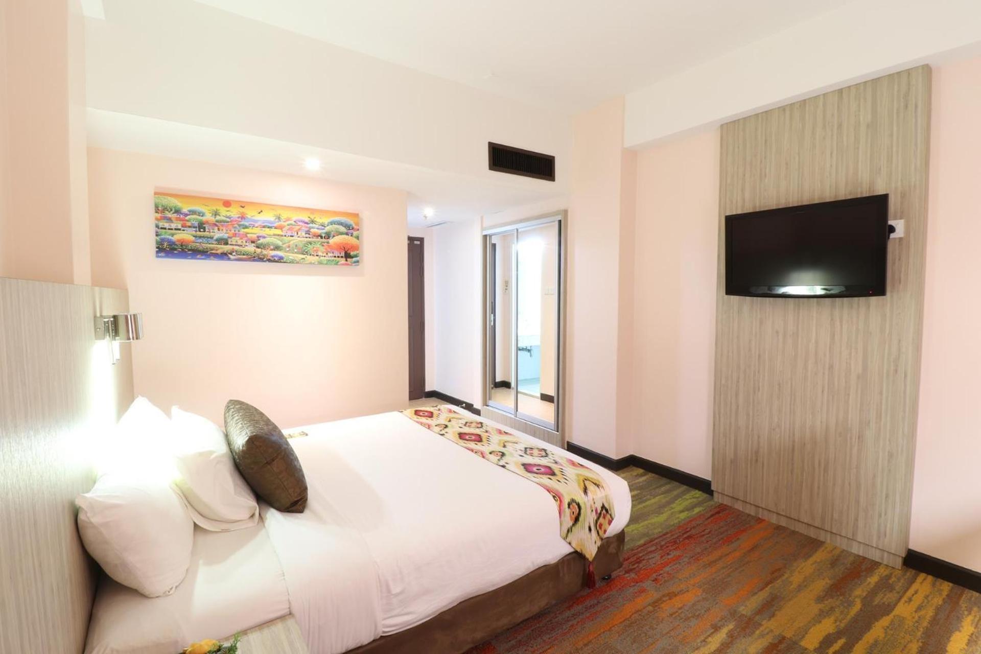 Premium Queen Room