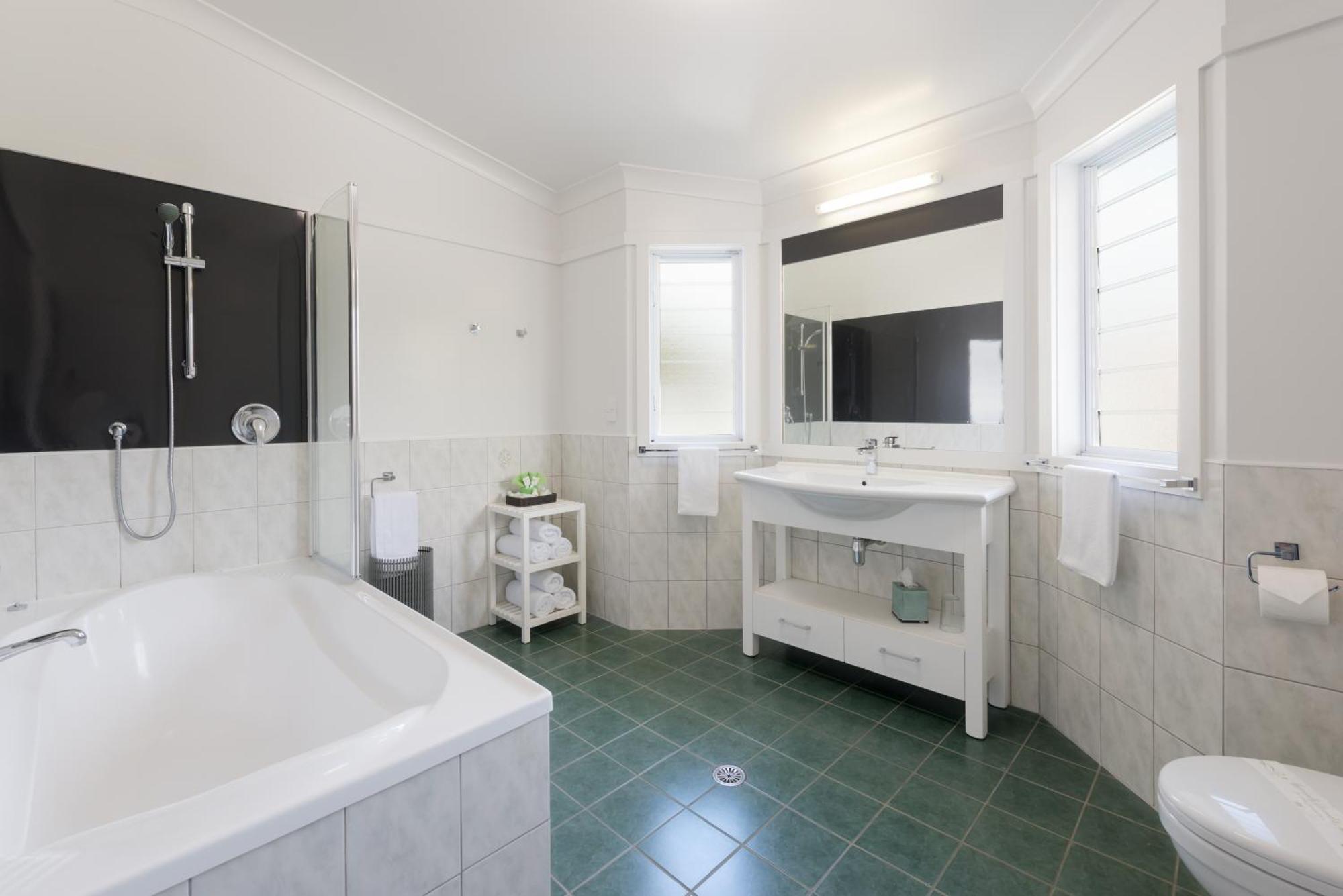 Deluxe Family Suite