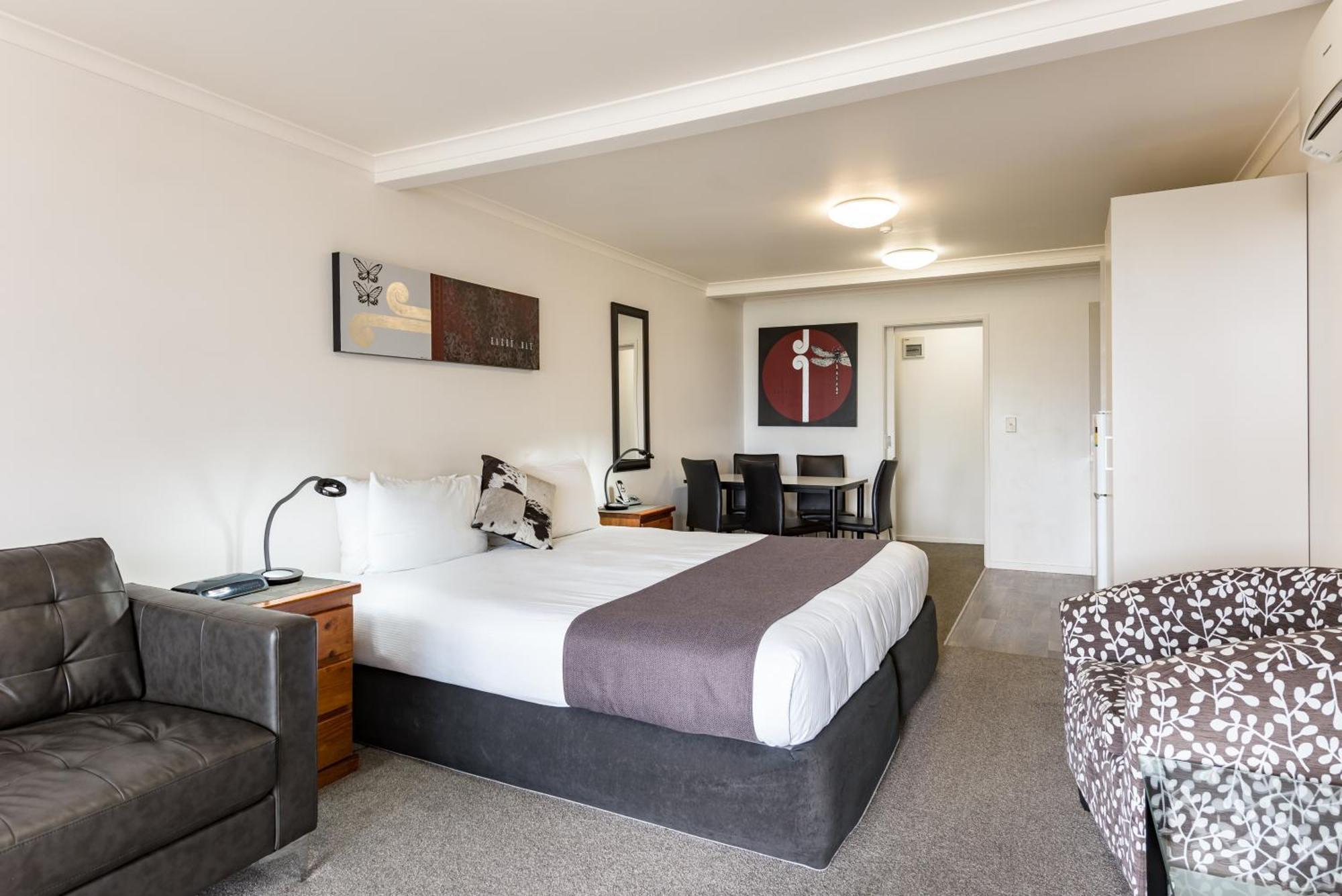 Deluxe Family Suite