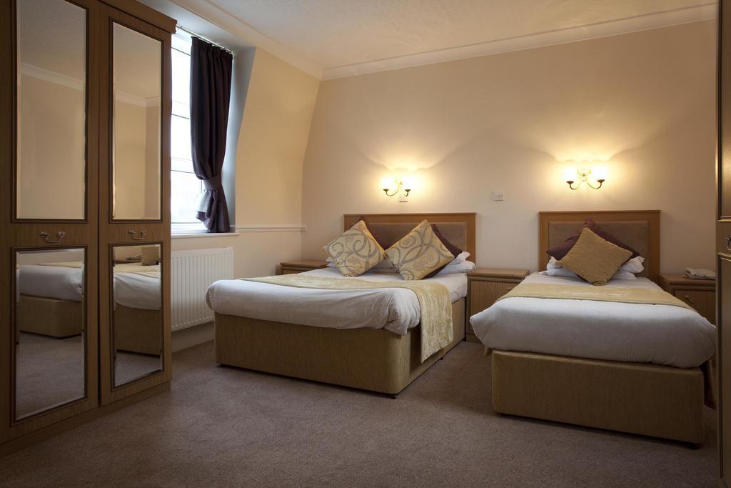 Standard Family Room,1556057701:JPEG