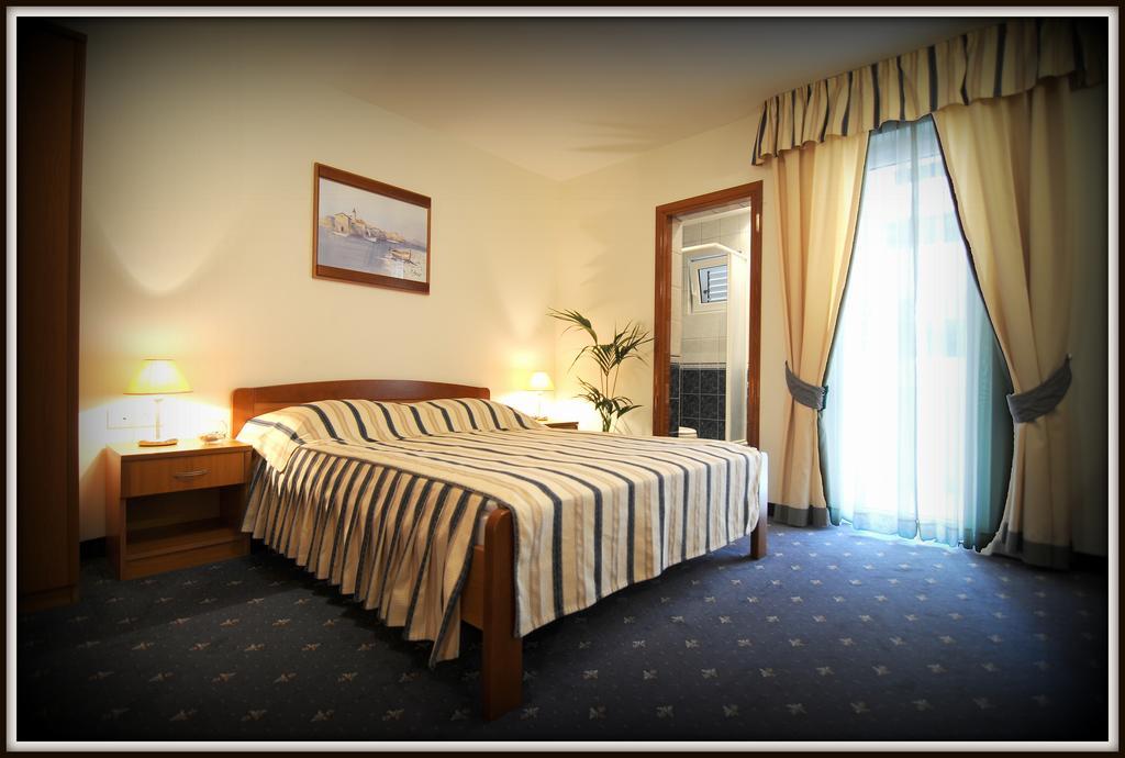 Double Room Balcony Mountain View