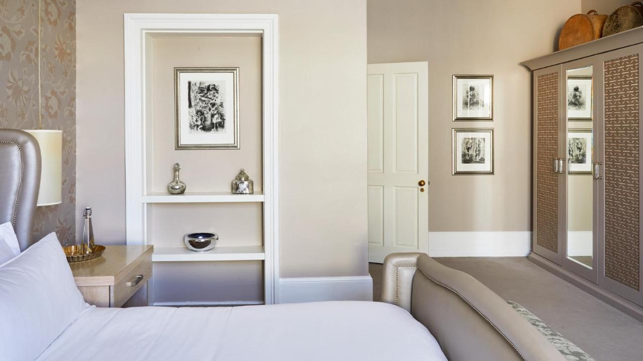 Luxury Suite