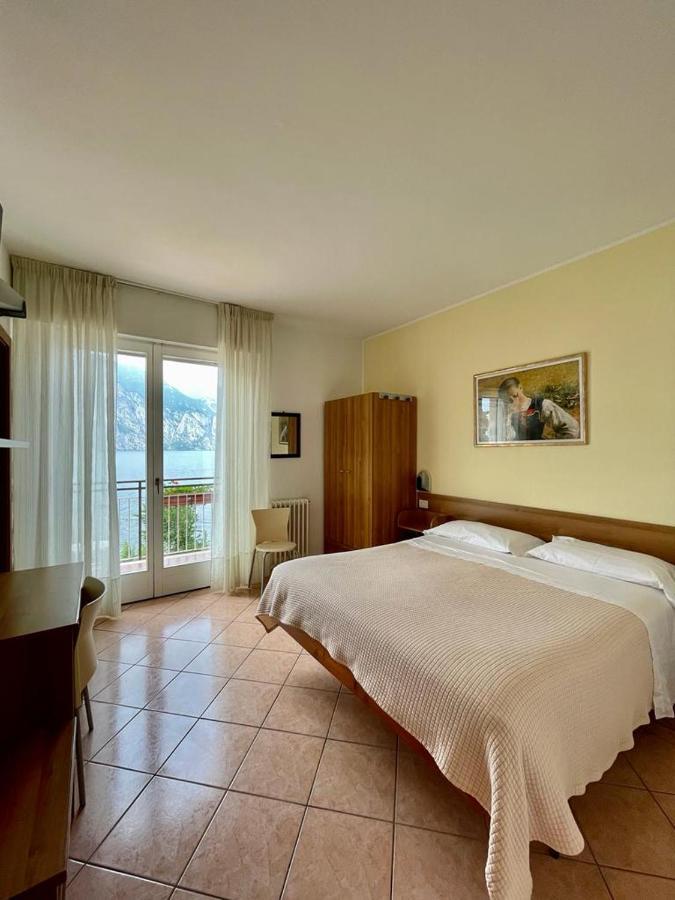 Double Room Balcony Lake View