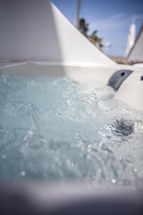 Double Room Outdoor Hot Tub