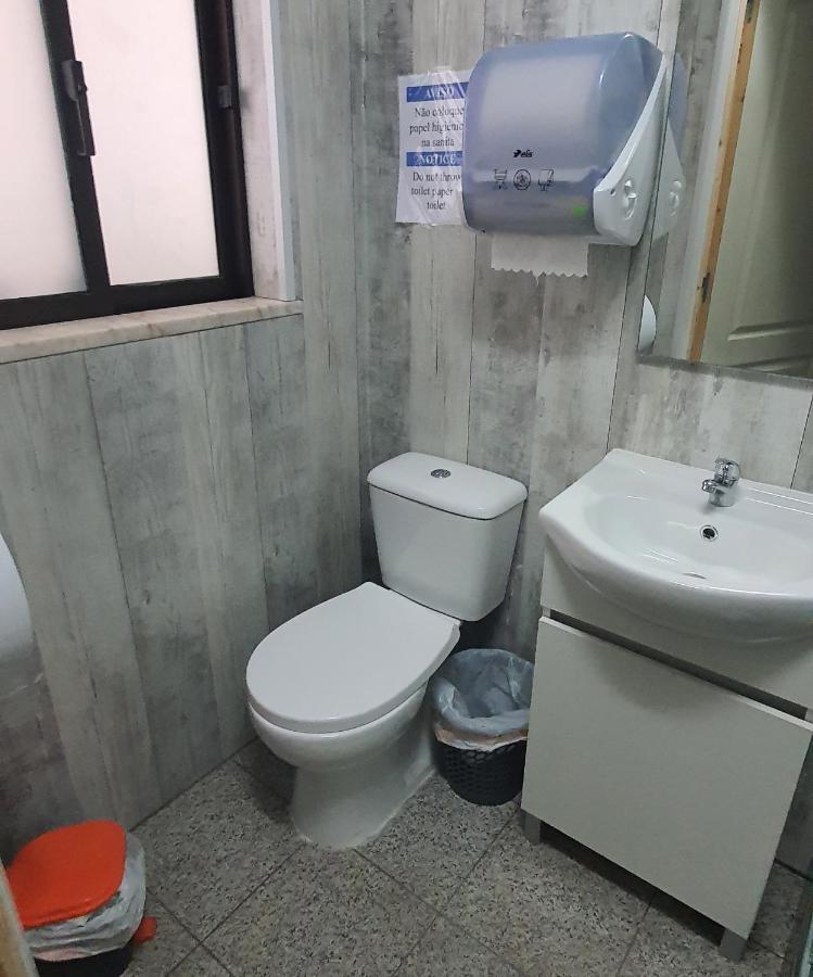 Quarto Duplo com Banheiro Compartilhado