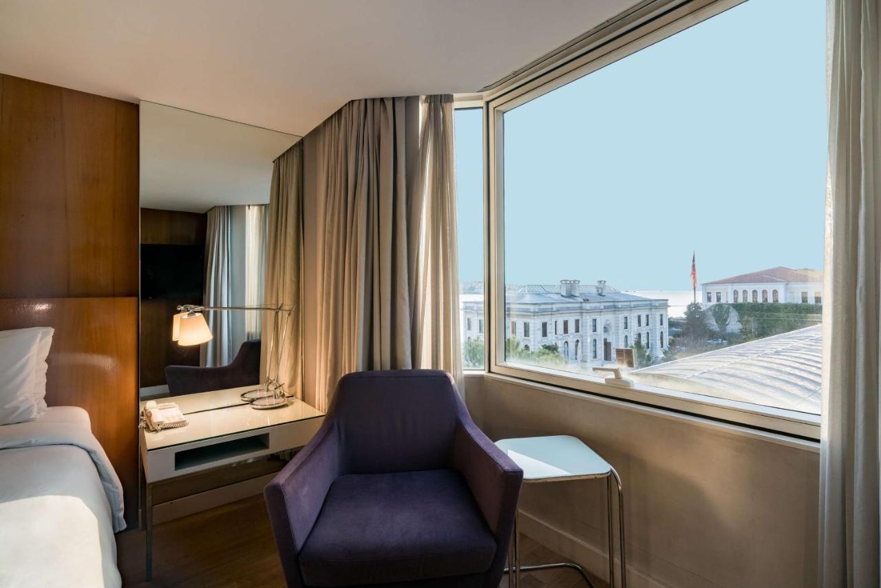 Premium Twin Room Partial Sea View