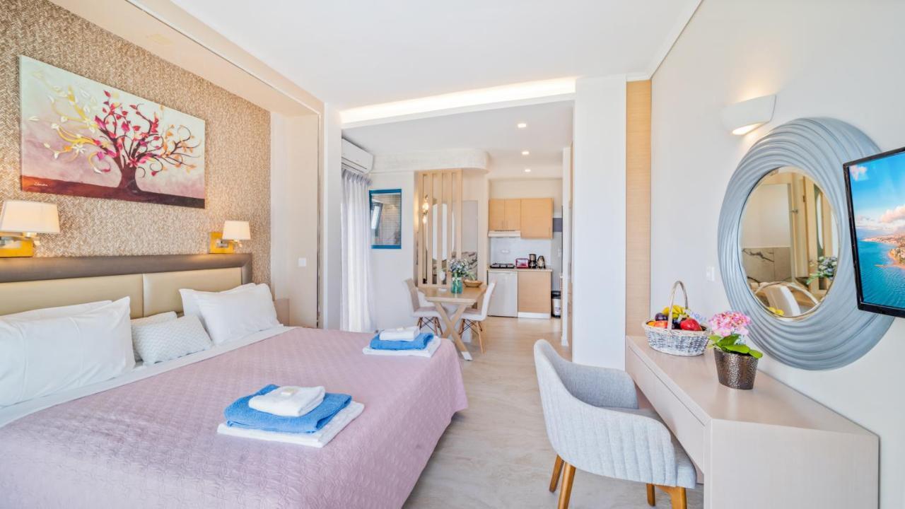 One-Bedroom Apartment Panoramic Sea View & Hot Tub