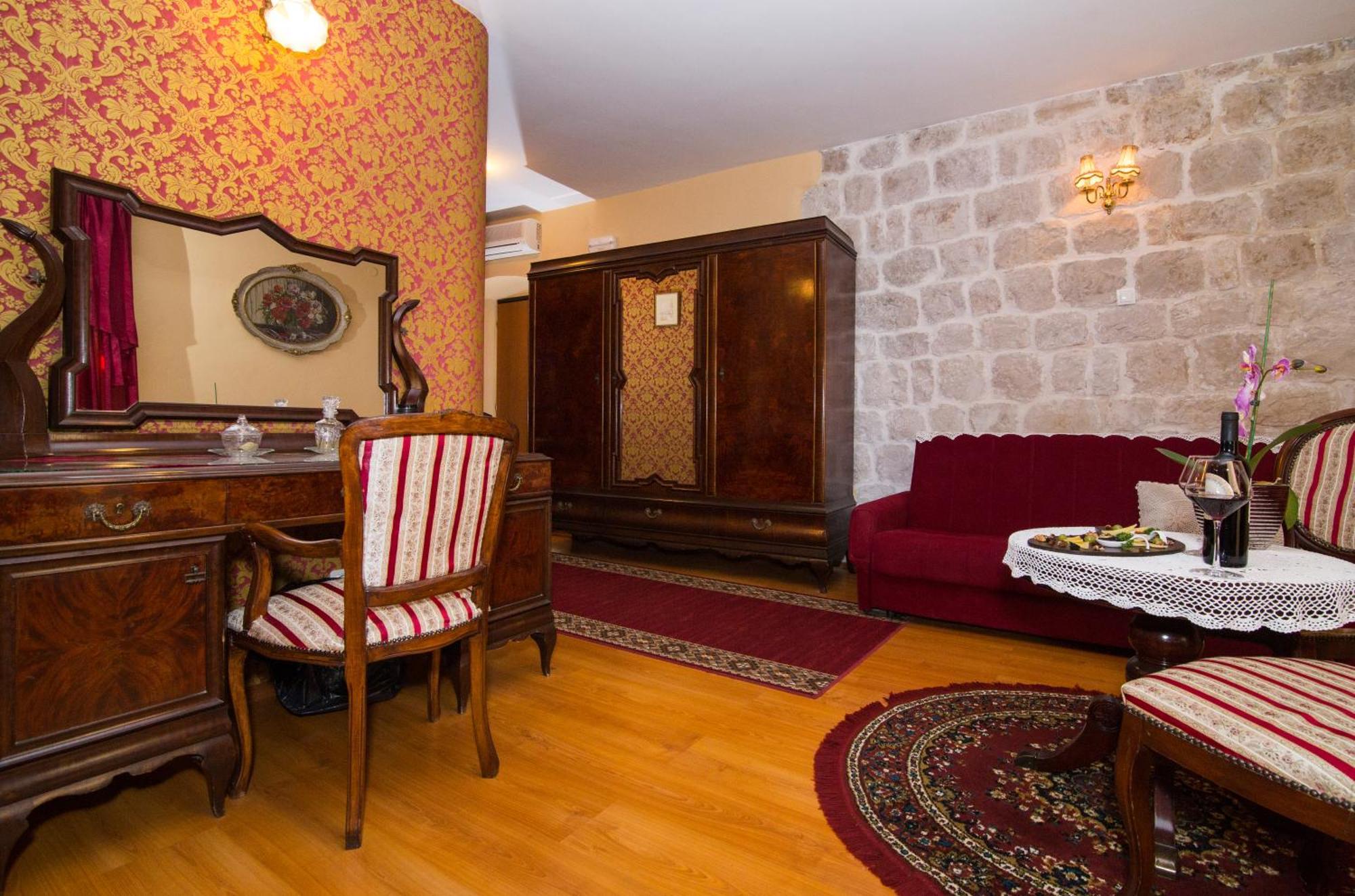 One-Bedroom Suite