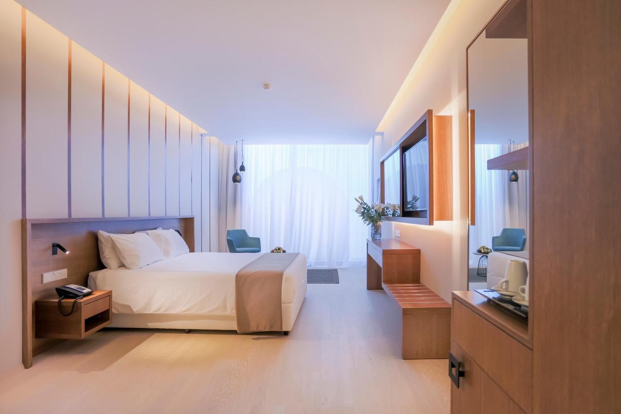 Habitación Superior con balcón y vistas al mar