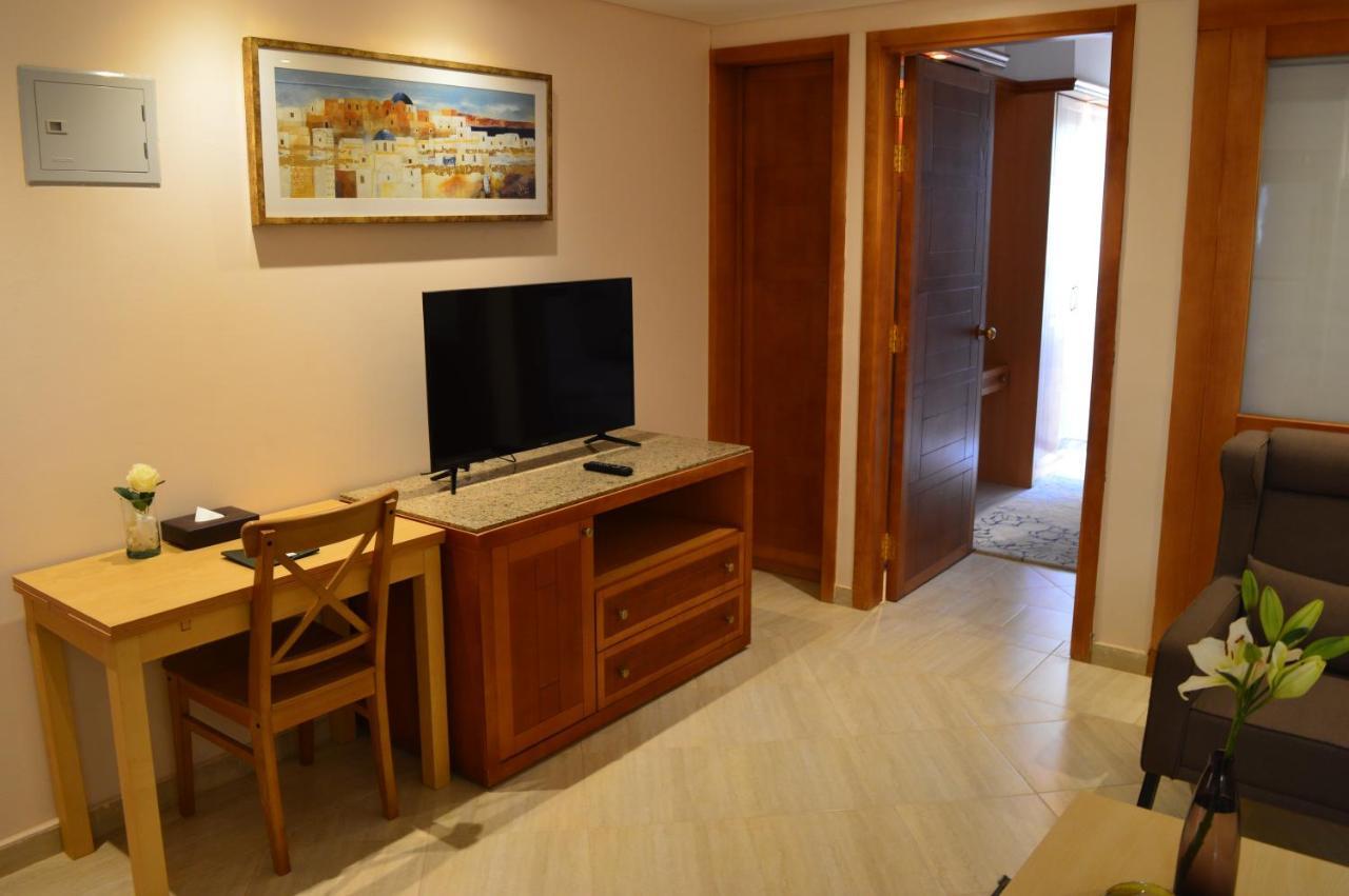 Deluxe Doppelzimmer mit seitlichem Meerblick