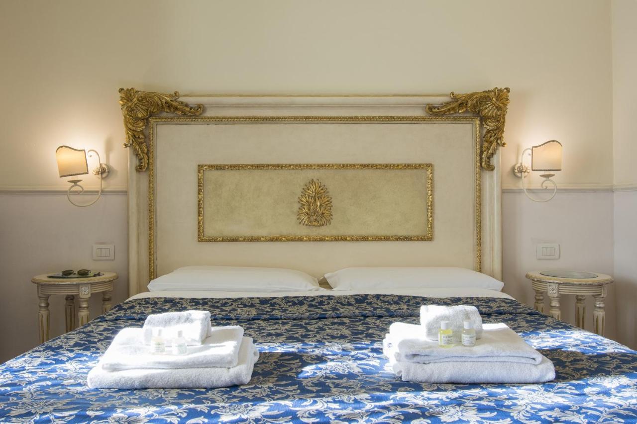 Double or Twin Room Garden View