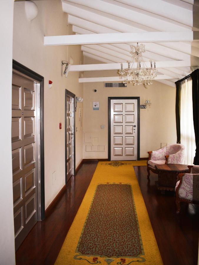 Deluxe Room Corridor View 2 Queen Beds