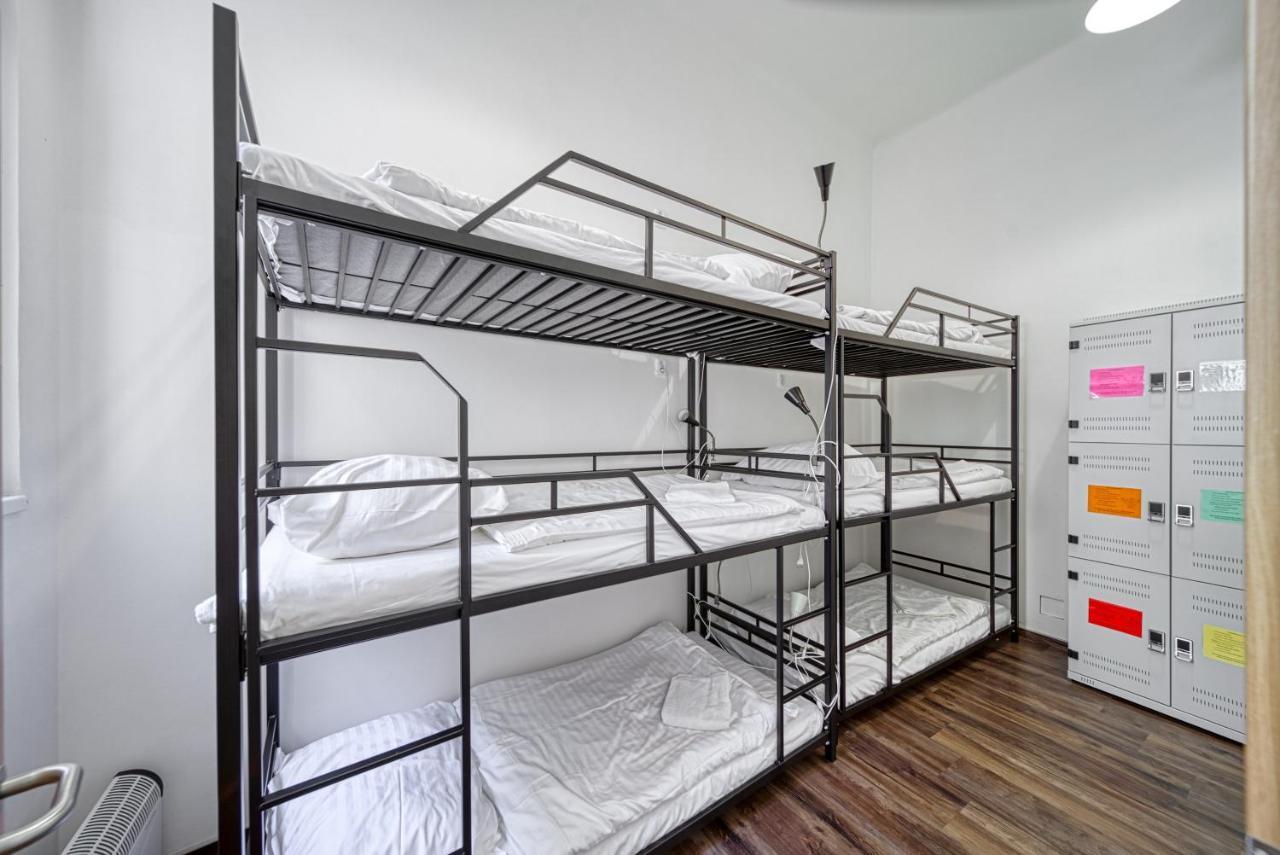 Bed 6-Bed Mixed Dormitory Room