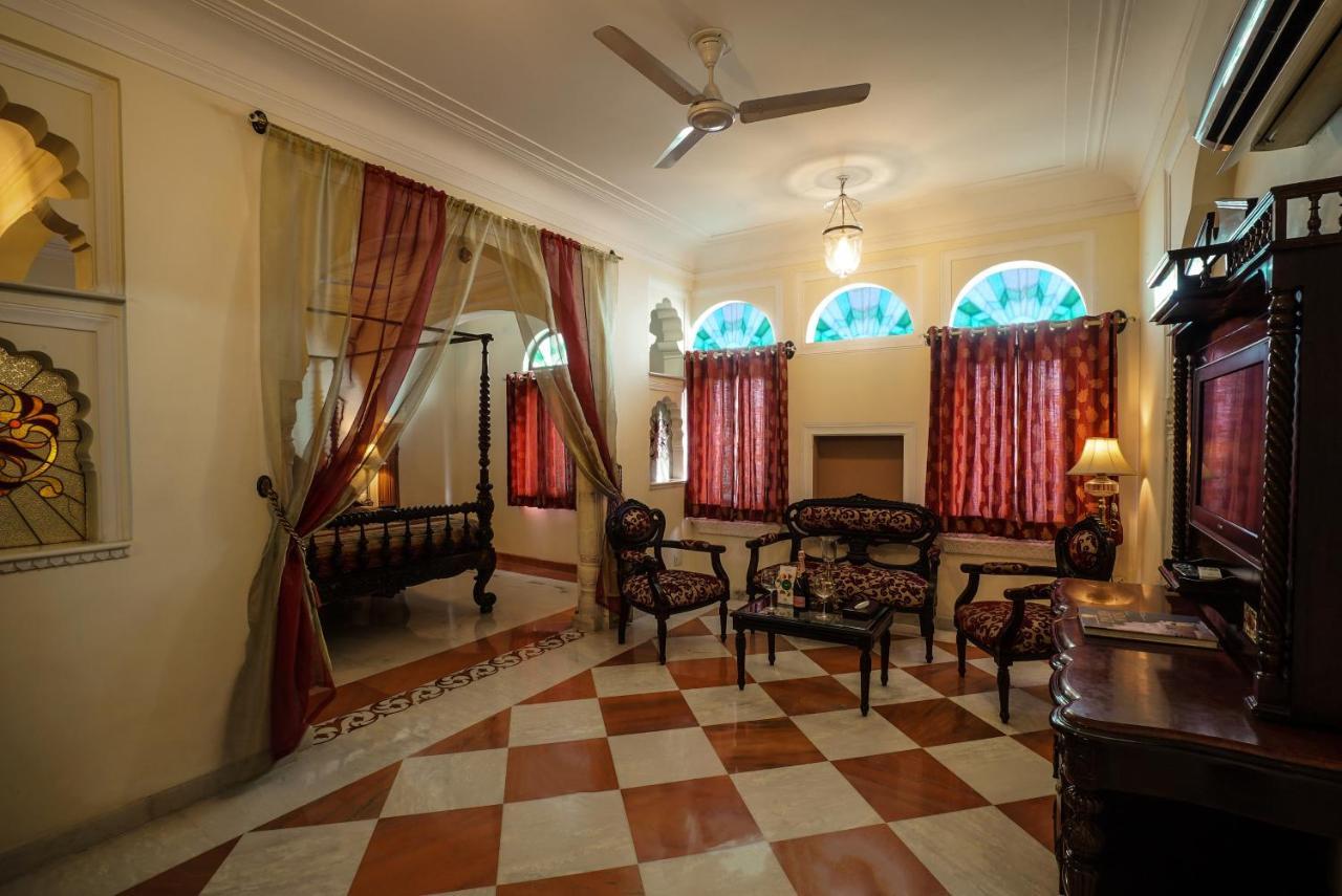 Shahpura Suite on session of Spa on food & beverage services off On Laundry