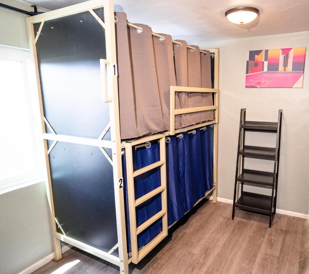 Bed 4-Bed Mixed Dormitory Room