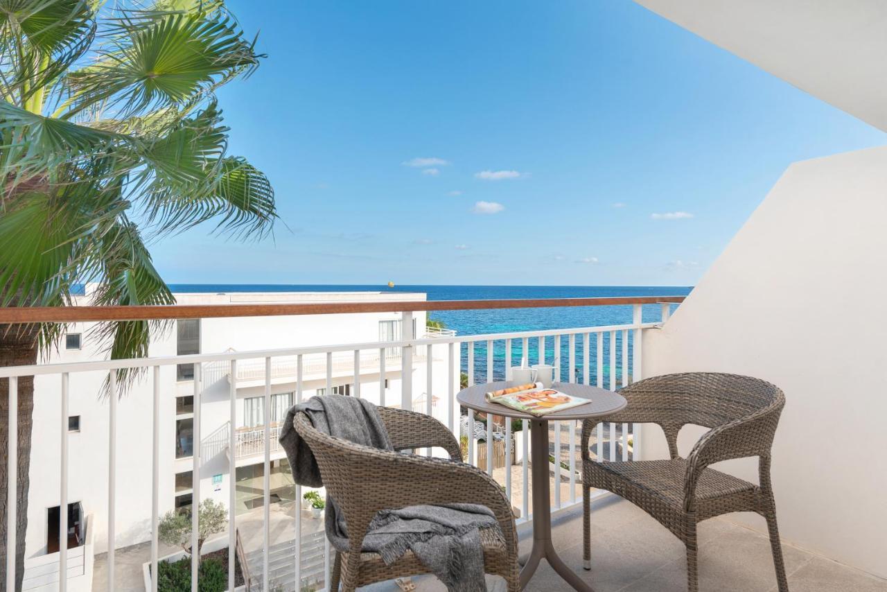 Twin Room Partial Sea View