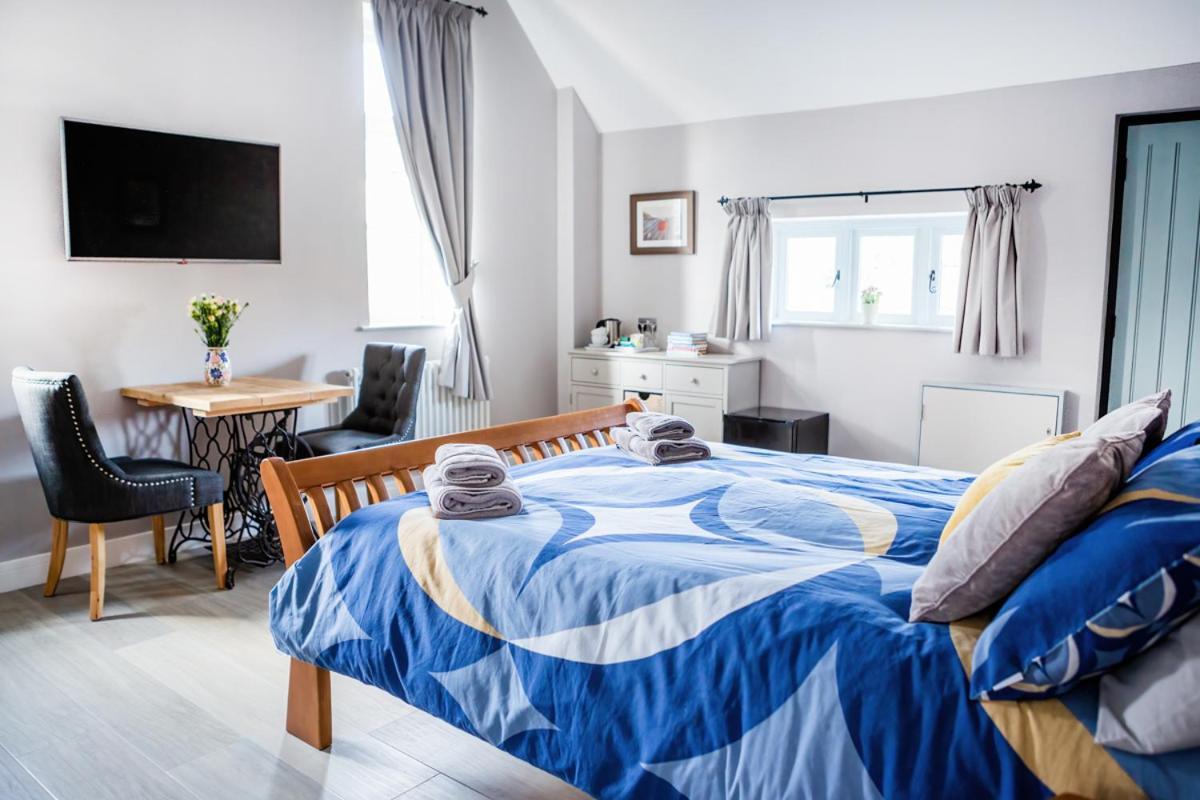 Deluxe King Suite