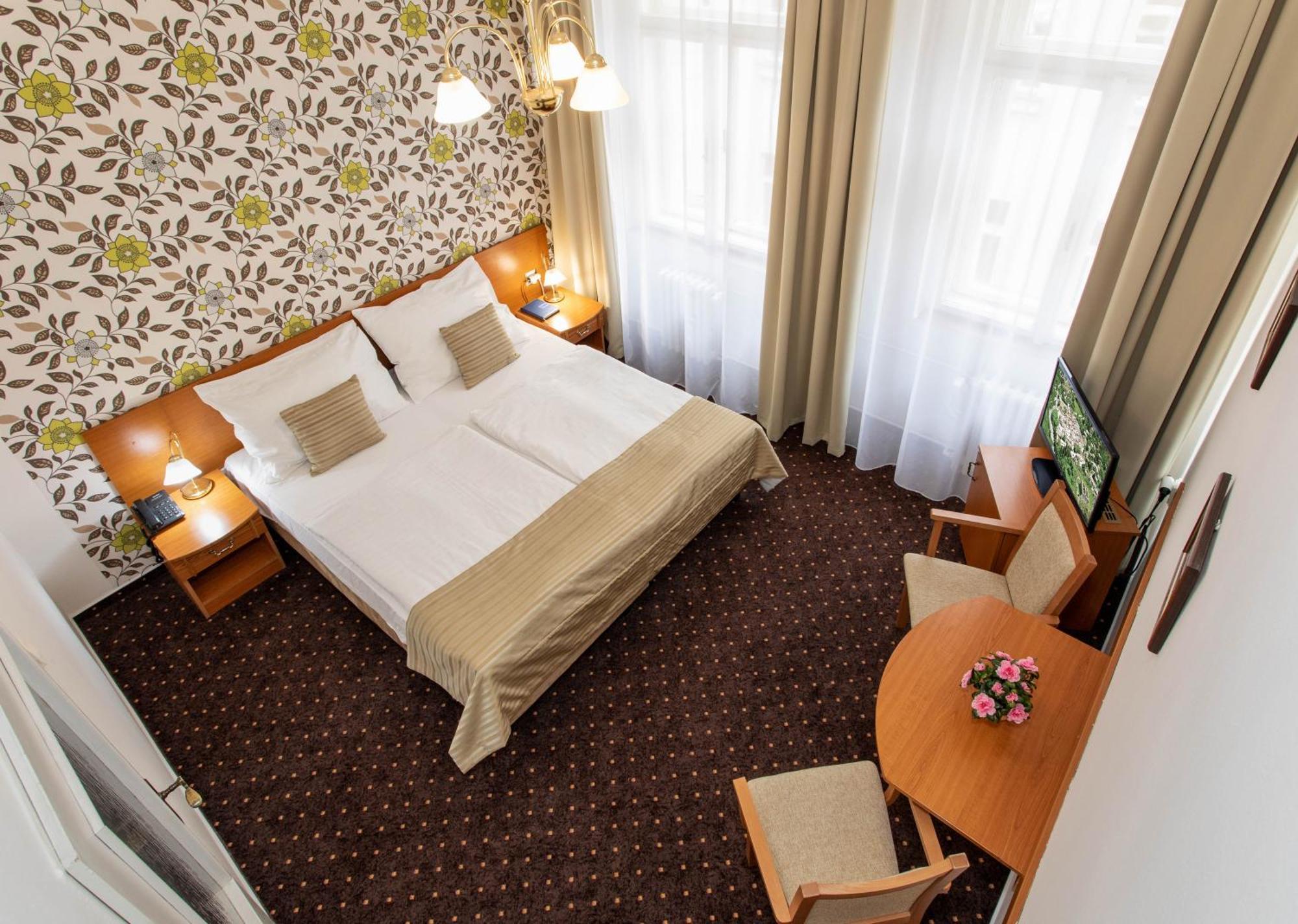 Double Room Bathroom