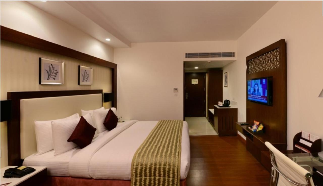 King Room Complimentary pick & drop Railway or Airport