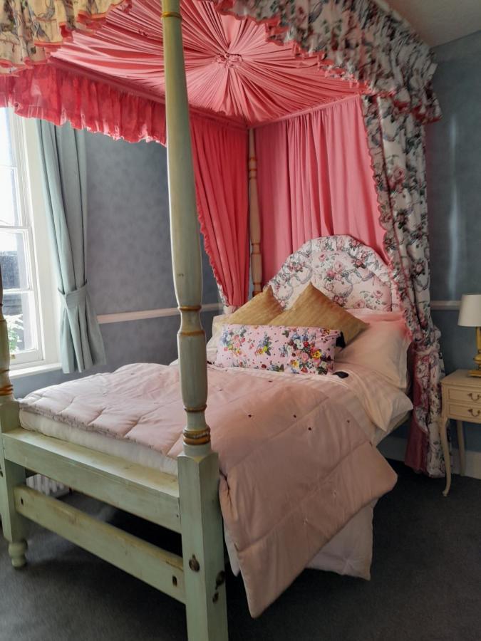 Double Room Private Bathroom