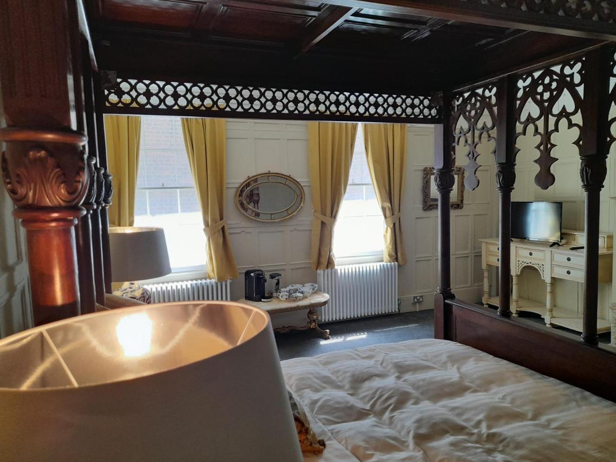 Superior King Room