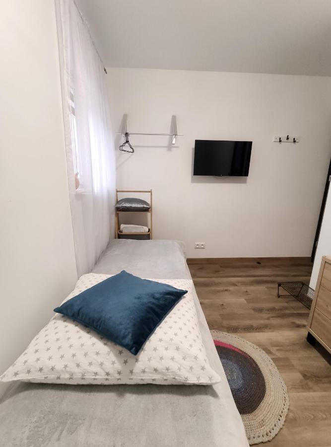 Small Single Room