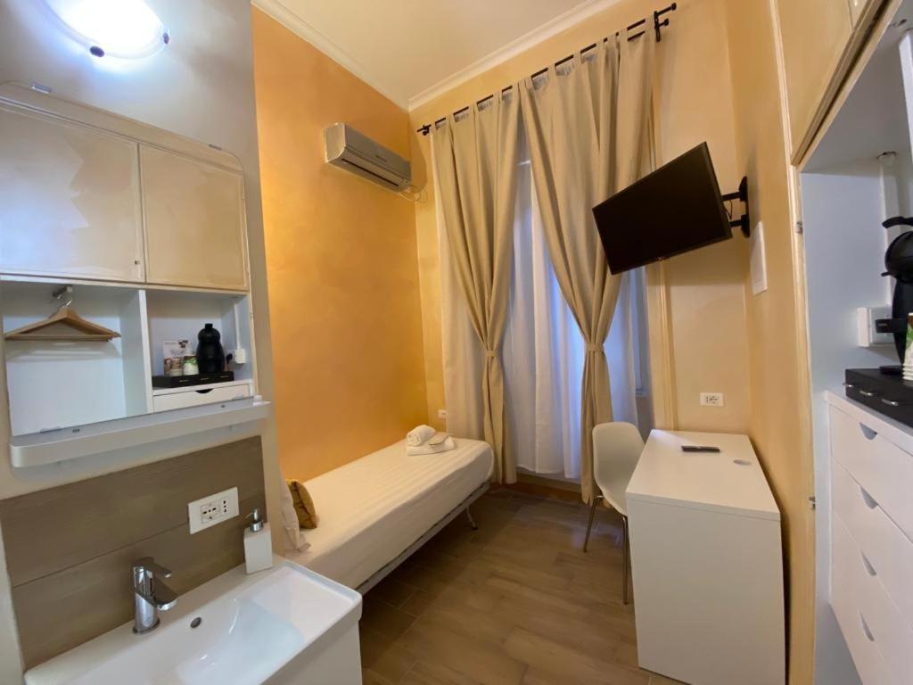Camera Singola con Bagno Privato
