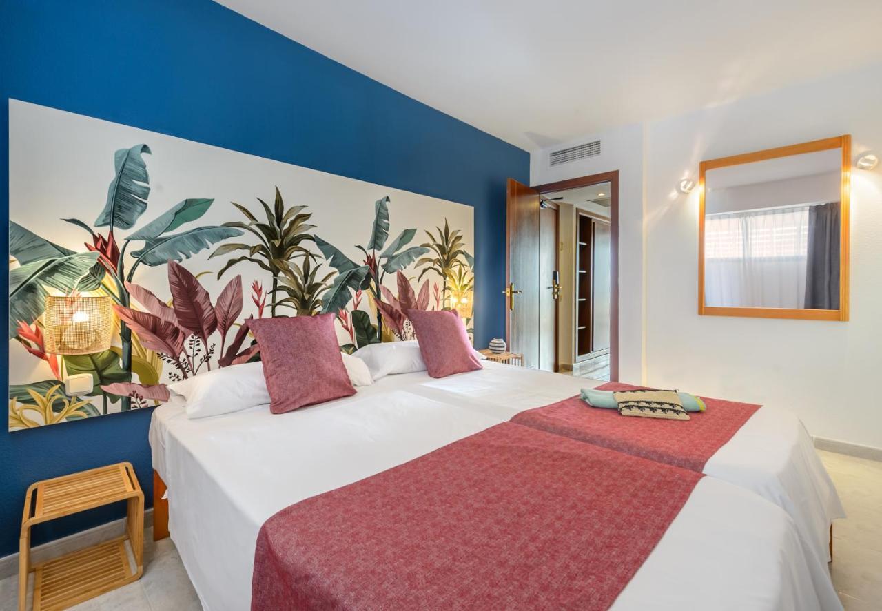 One-Bedroom Apartment Sea View